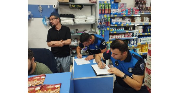 Büyükşehir Zabıtasından marketlere sıkı takip