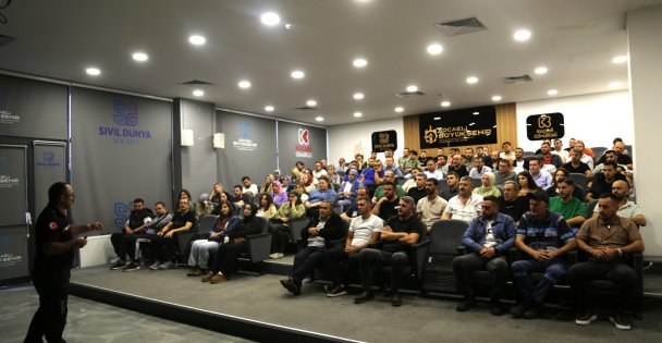 Büyükşehir'den 1084 personele acil durum eğitimi