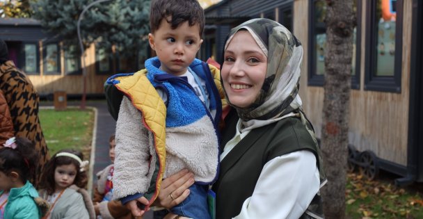 Büyükşehir'den ekranla büyüyen çocuklar için altın öneriler; 'Ekranı yasaklamayalım, dengeli kullanalım”