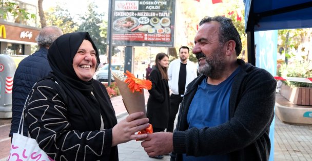 Büyükşehir'den kadına şiddete turuncu farkındalık