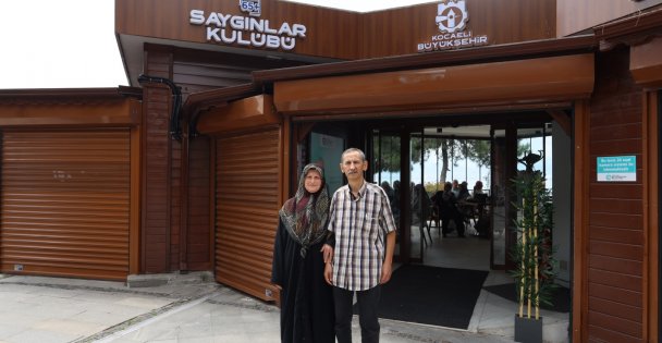 Büyükşehir'in gözde merkezi 45 yıllık evli çifte ikinci bir yuva oldu