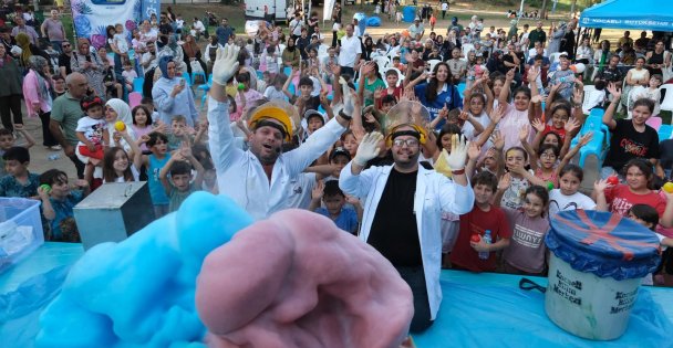 Büyükşehir'le geleneksel sokak oyunları hayat buluyor