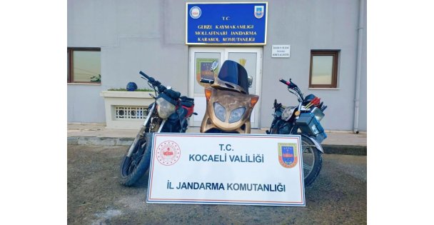 Çaldığı motosikletle jandarmaya yakalandı