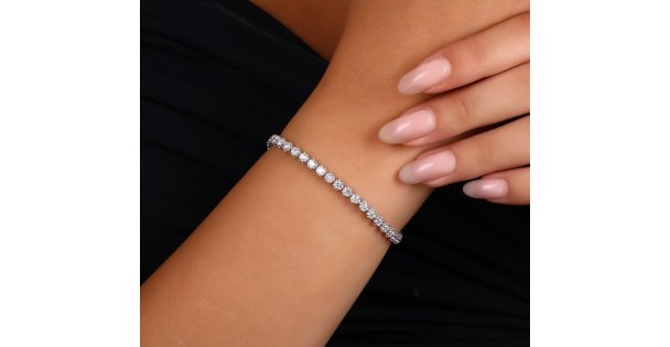 Carats Pırlanta: Laboratuvar Işıltısıyla Günlük Zarafetin Anahtarı