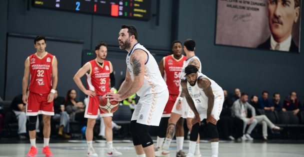 Çayırova Belediyesi'nden kupa mesaisi