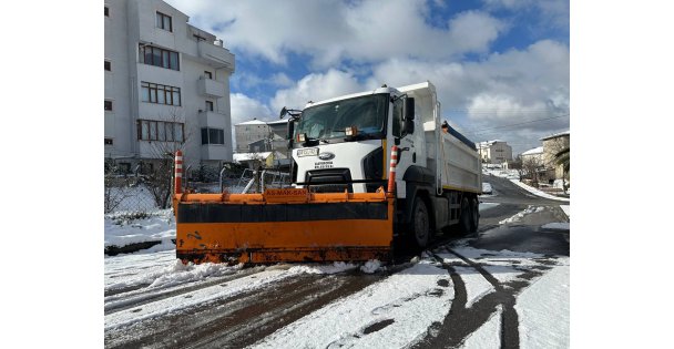 Çayırova'da ekipler kar teyakkuzunda