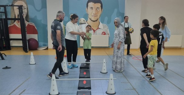 Çayırova'da engelsiz yaz etkinlikleri sürüyor