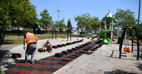 Çayırova'da parklar yenileniyor