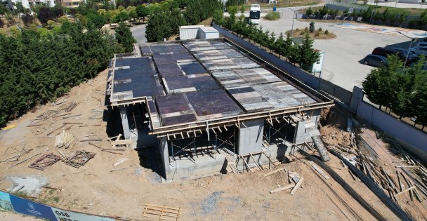 Çayırova'nın gençlik merkezi yükseliyor