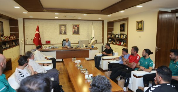 Çayırovaspor'dan Başkan Çiftçi'ye 45. yıl ziyareti