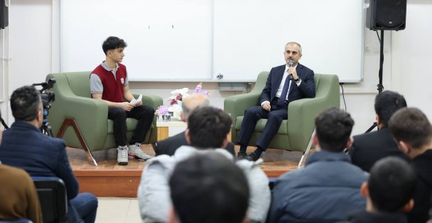 Çiftçi, Hatice Bayraktar MTAL öğrencileriyle buluştu