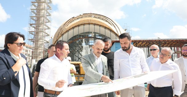 Çiftçi, yapımı devam eden projeleri inceledi