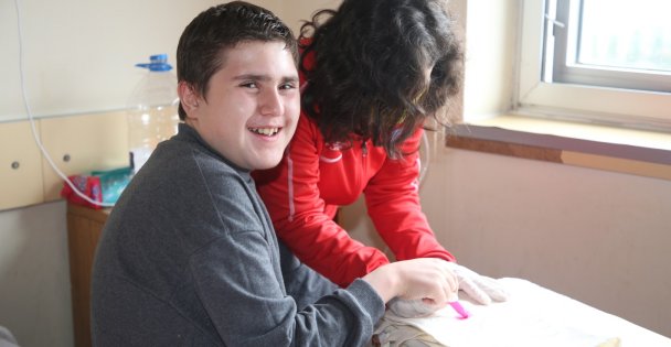 ‘Çık Dışarıya Oynayalım' şenliği  Çocuk Hastanesi'nde