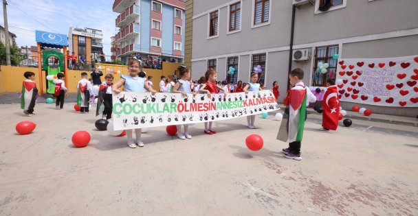 Çocuk kulüplerinde ‘Anneler Günü' etkinliği