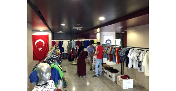 Çocuklar bayramlıklarına kavuştu