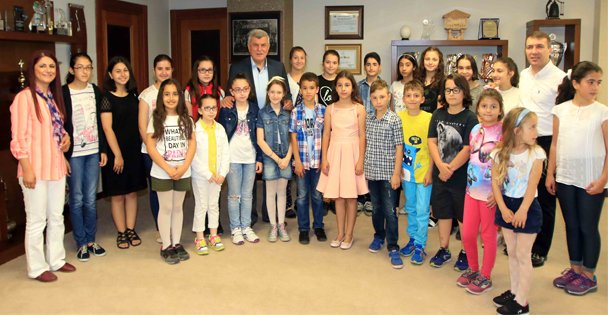 'Çocuklar en az bir müzik dalı ile ilgilenmeli”