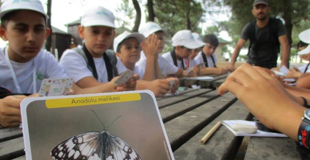 Çocuklar hep birlikte