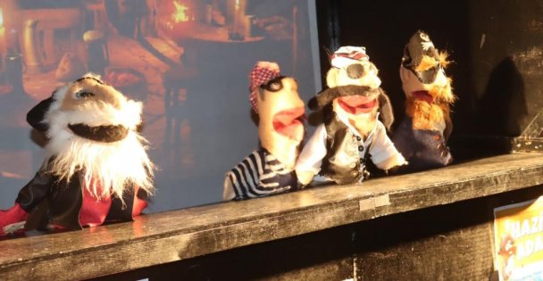 Çocuklar kukla gösterisiyle eğlendi