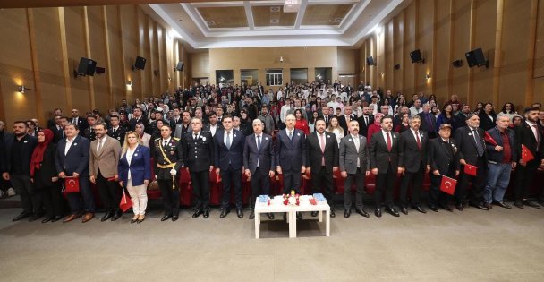 Cumhuriyetin 102. Yılı Dilovası'nda Coşkuyla Kutlandı