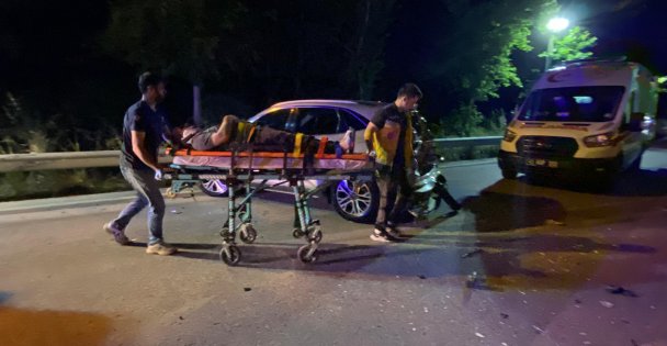 D-100'de gece yarısı zincirleme kaza: 4 yaralı