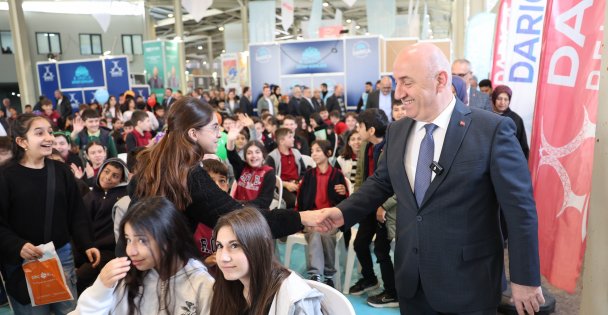 Darıca Kitap Fuarı dördüncü kez kitapseverlerle buluştu