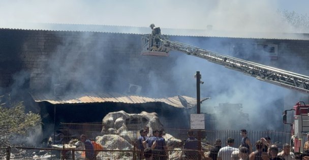 Darıca'da fabrika yangını: 3 işletme hasar aldı