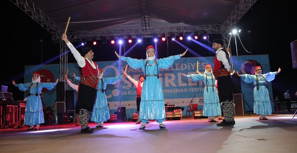 Darıca'da Sahne Ağrılıların