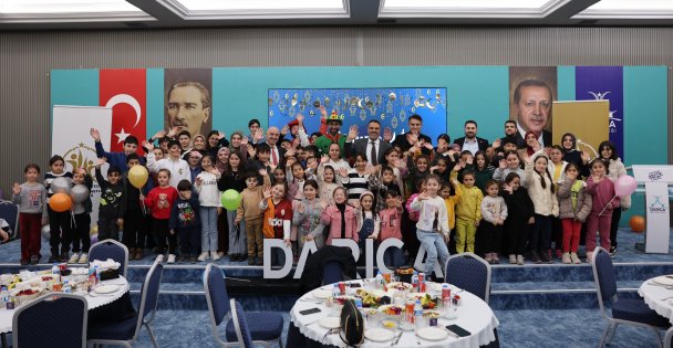 DARICA'DA YETİMLER İÇİN İFTAR SOFRASI KURULDU
