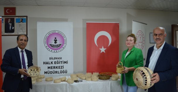 Dilovası Halk Eğitim'in sepet örücülüğü kursuna yoğun ilgi
