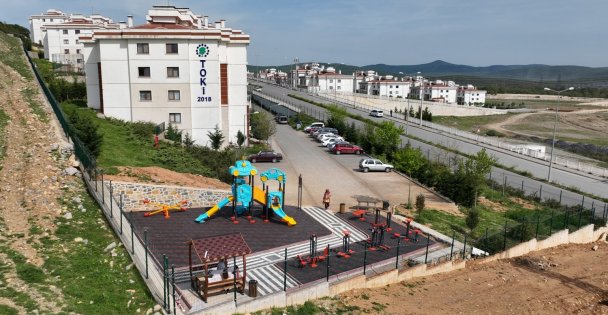 Dilovası'nda Minikler Yeni Parklarına Kavuşuyor