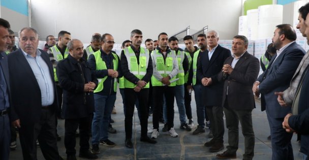 Dilovası'nda Tüm Hanelere Ramazan Kumanyası Dağıtılıyor