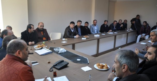 DİLOVASI'NDAKİ SERVİSÇİLER DÜĞMEYE BASTI