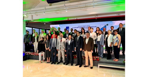 Dip Çamuru Temizliği ile Körfez'den çamur, gelecekten tehdit silindi