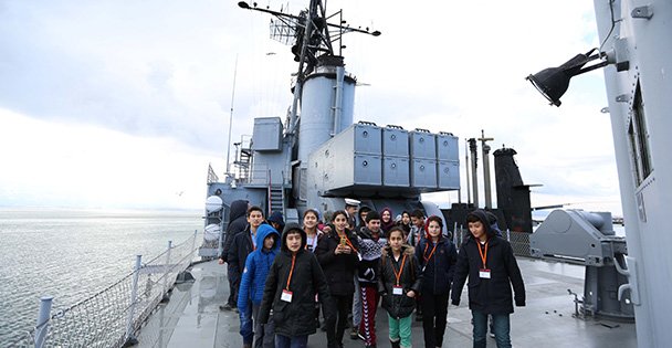 Dolu Dolu bir tatil geçiriyorlar