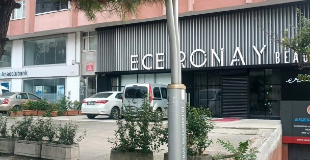 Ece Ronay'a ait güzellik merkezi kurşunlandı