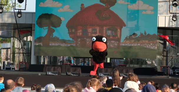 Ege ile Gaga çocukların neşesine neşe kattı