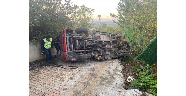 Elektrik arıza ekibi kaza yaptı: 2 yaralı