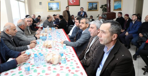 ELEŞKİRTLİLER DEPREMZEDELERİ UNUTMADI