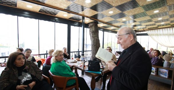 En güzel şiirler Saygınlar Kulübü'nde seslendirildi