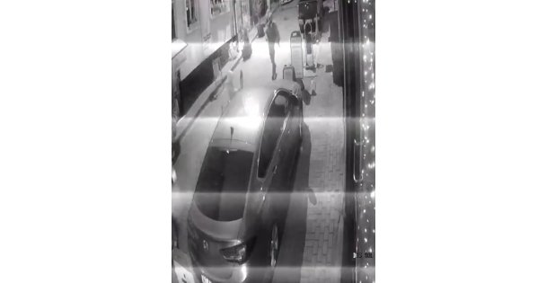 Engelli vatandaş sokak ortasında darbedildi