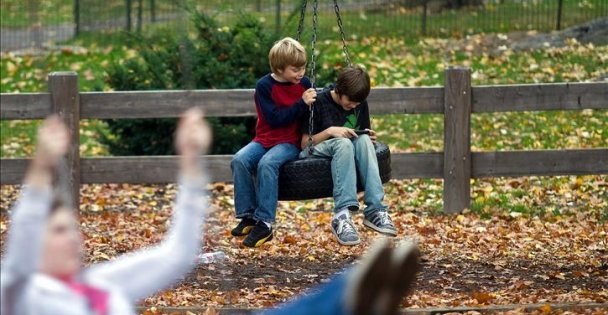 Erken ergenlik çocuklarda boy kısalığına neden olabiliyor