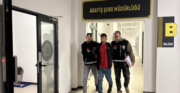 Eşini bıçaklayarak öldüren şahıs tutuklandı