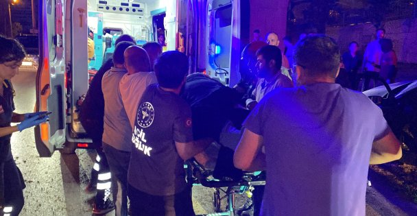 Feci kazada ağır yaralanan sürücü, hayatını kaybetti