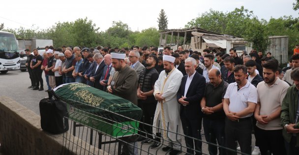 Feci kazada hayatını kaybetmişti: Motosiklet tutkunu genç kadın, son yolculuğuna uğurlandı