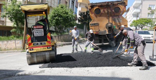 Fen işleri ekiplerinden yoğun çalışma