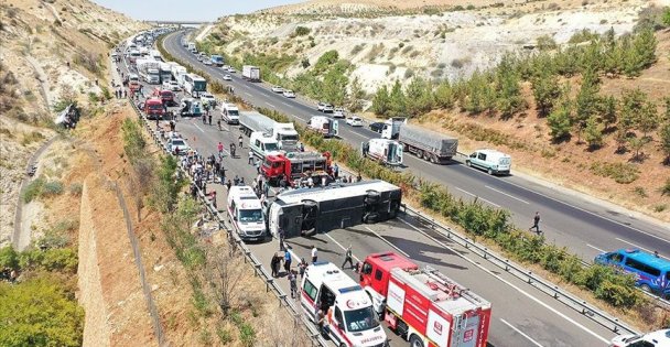Gaziantep'teki korkunç kazada yeni gelişme: Otobüsün hızının 130 kilometre fren izinin 307 metre olduğu tespit edildi