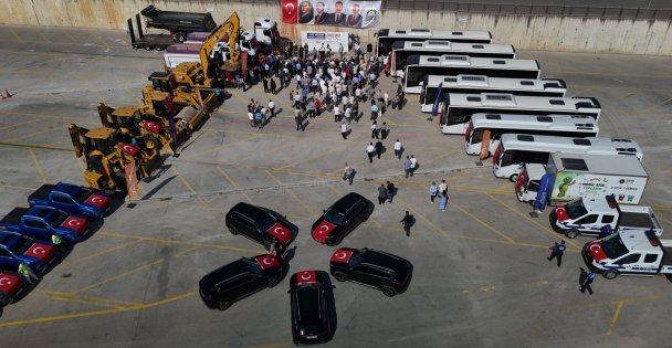 Gebze Belediyesi 32 Yeni Aracı Törenle Hizmete Aldı