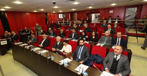 Gebze Belediyesi, kasko bedeli yüksek çıkınca araçları satın almaya karar verdi