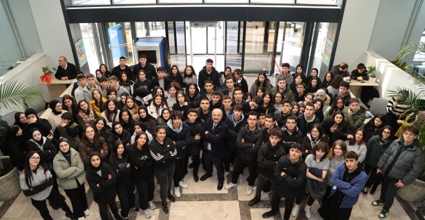 Gebze Belediyesi'nden Üniversiteli Gençlere Anlamlı Destek