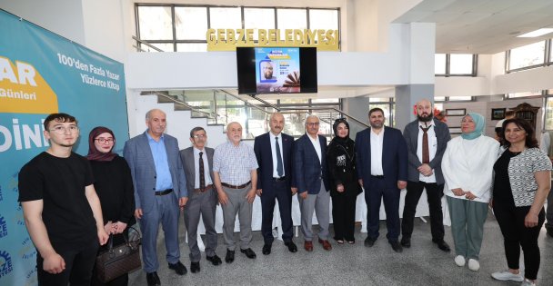 Gebze Belediyesi'nin 'Bizim Yazarlar Kitap Tanıtım Günleri” Başladı